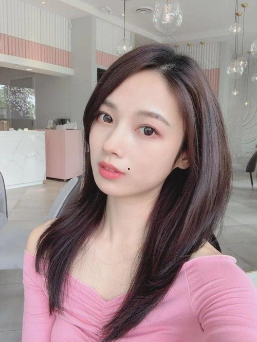 poppy轩网红,揭秘她的魅力与影响力